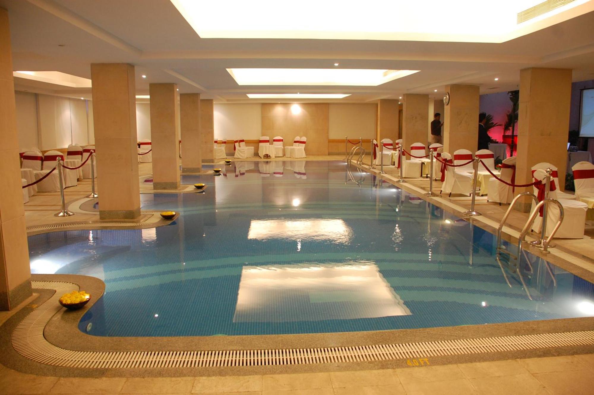 Ellaa Hotel Gachibowli Haïdarabad Extérieur photo