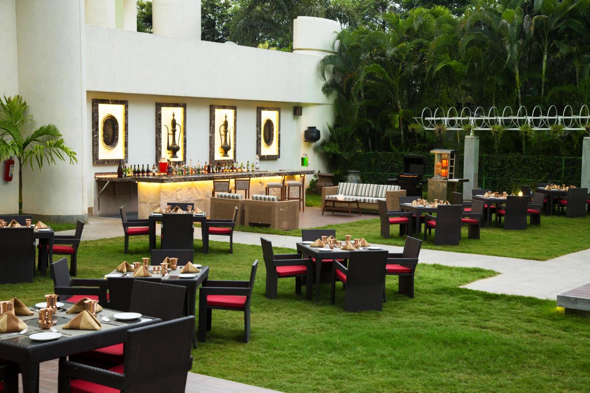 Ellaa Hotel Gachibowli Haïdarabad Extérieur photo